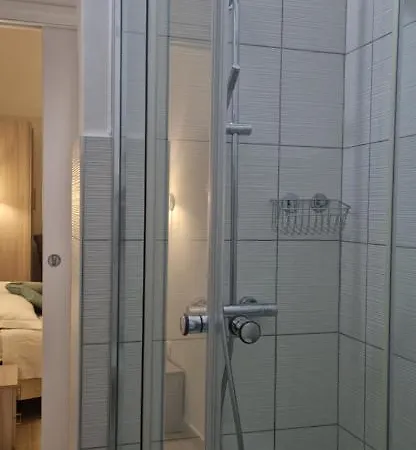 Diaz بيت ضيافة ليتشي